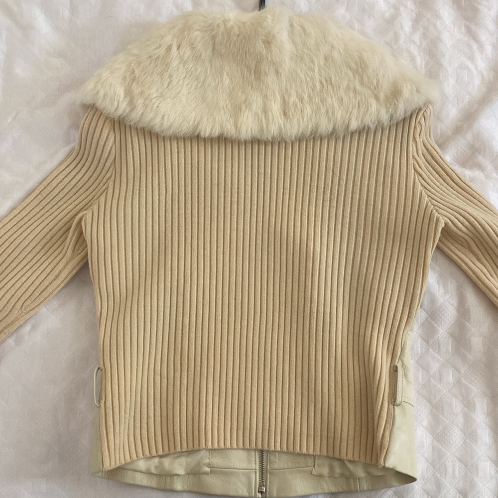 Beautiful Cache Jacket. - image 4